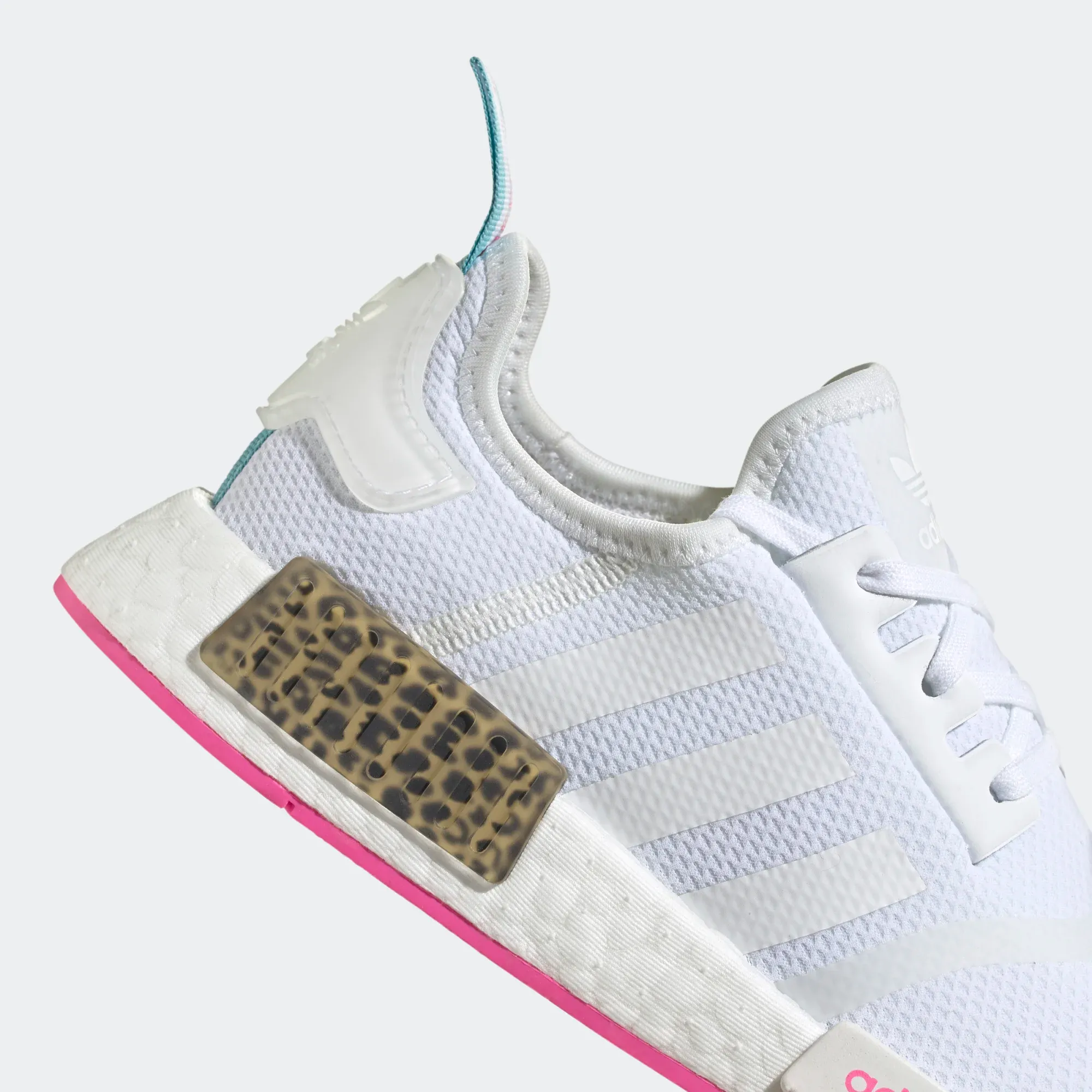 Adidas Kid's NMD R1 Shoes - Cloud White / Screaming Pink