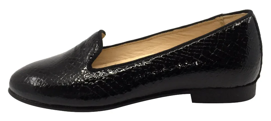 Andanines  Girl's Scalloped Ballet Flat, Black Pebble Patent