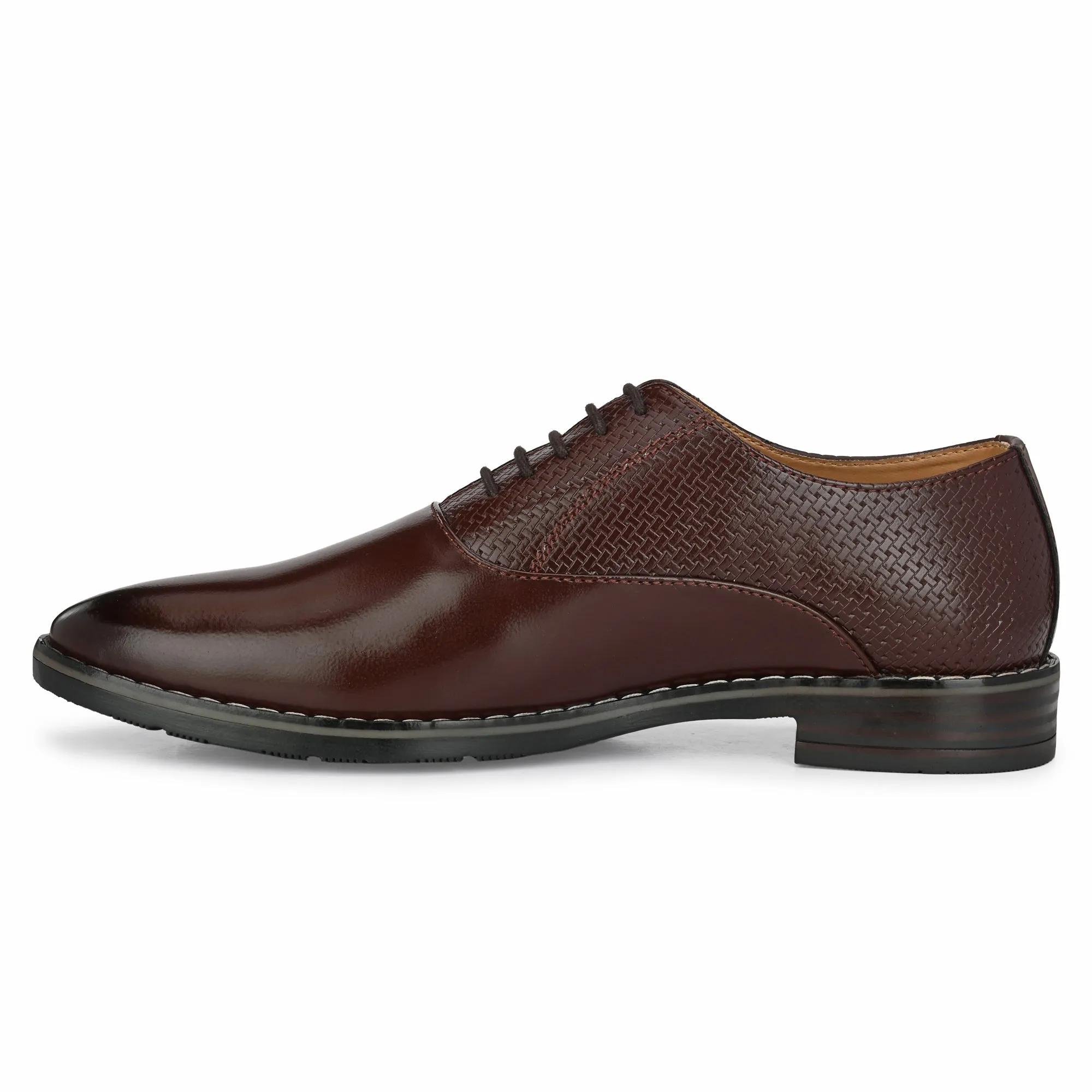 Attitudist Unisex Handcrafted Oxford Glossy Brown Laceup Derby Shoes With Semi Chatai Design