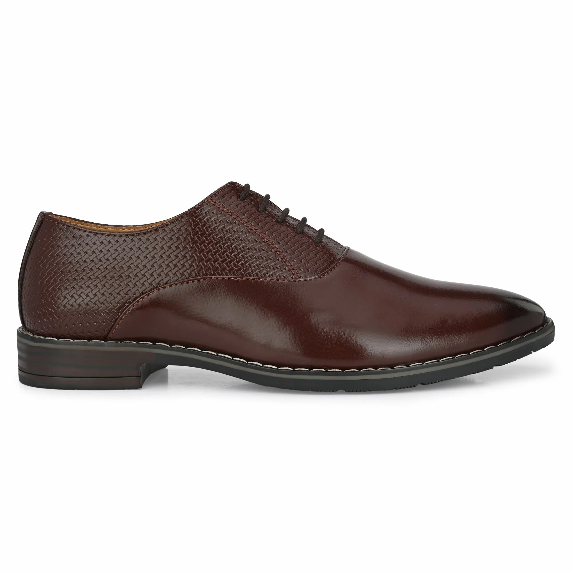 Attitudist Unisex Handcrafted Oxford Glossy Brown Laceup Derby Shoes With Semi Chatai Design