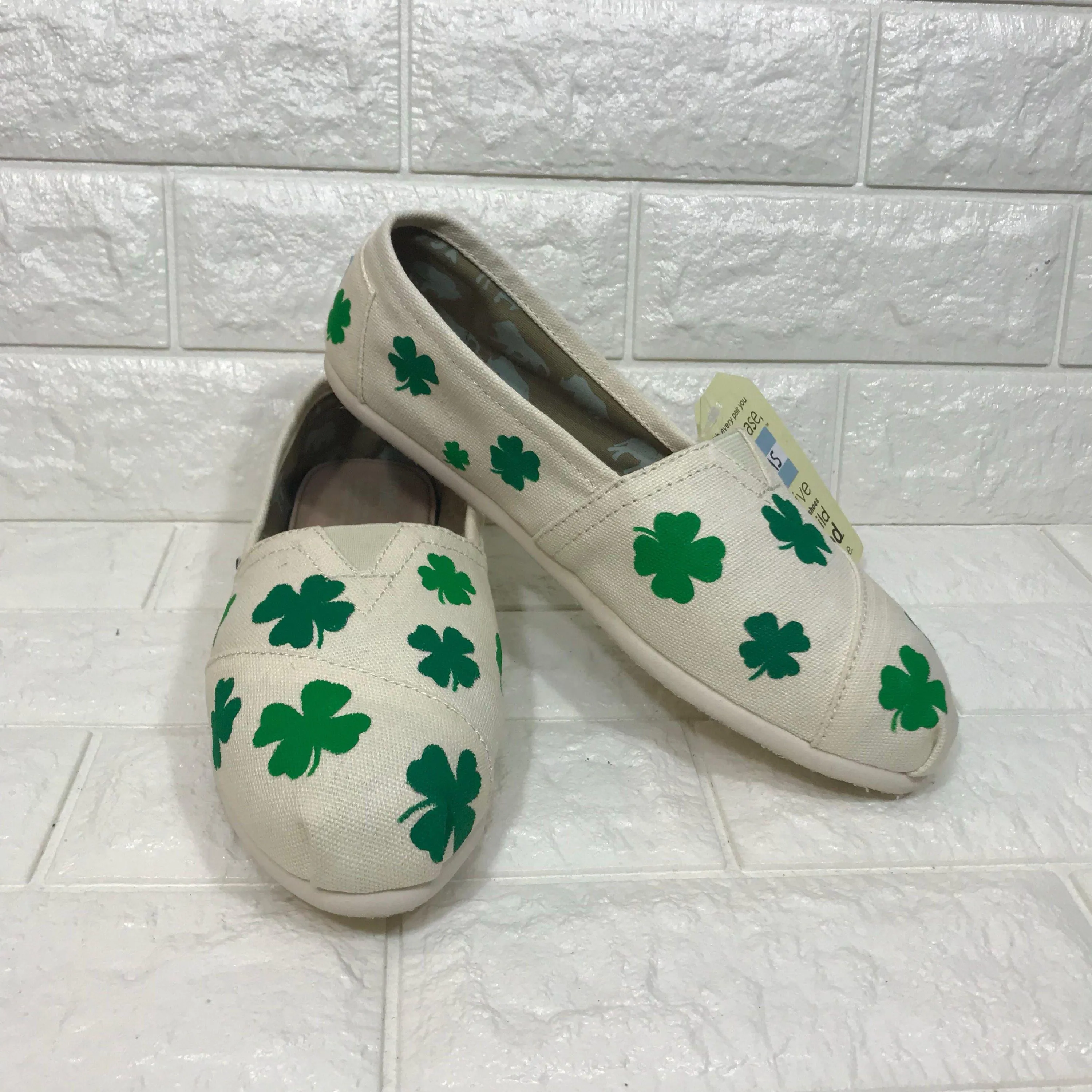 Four Leaf Clover Pattern Shoes