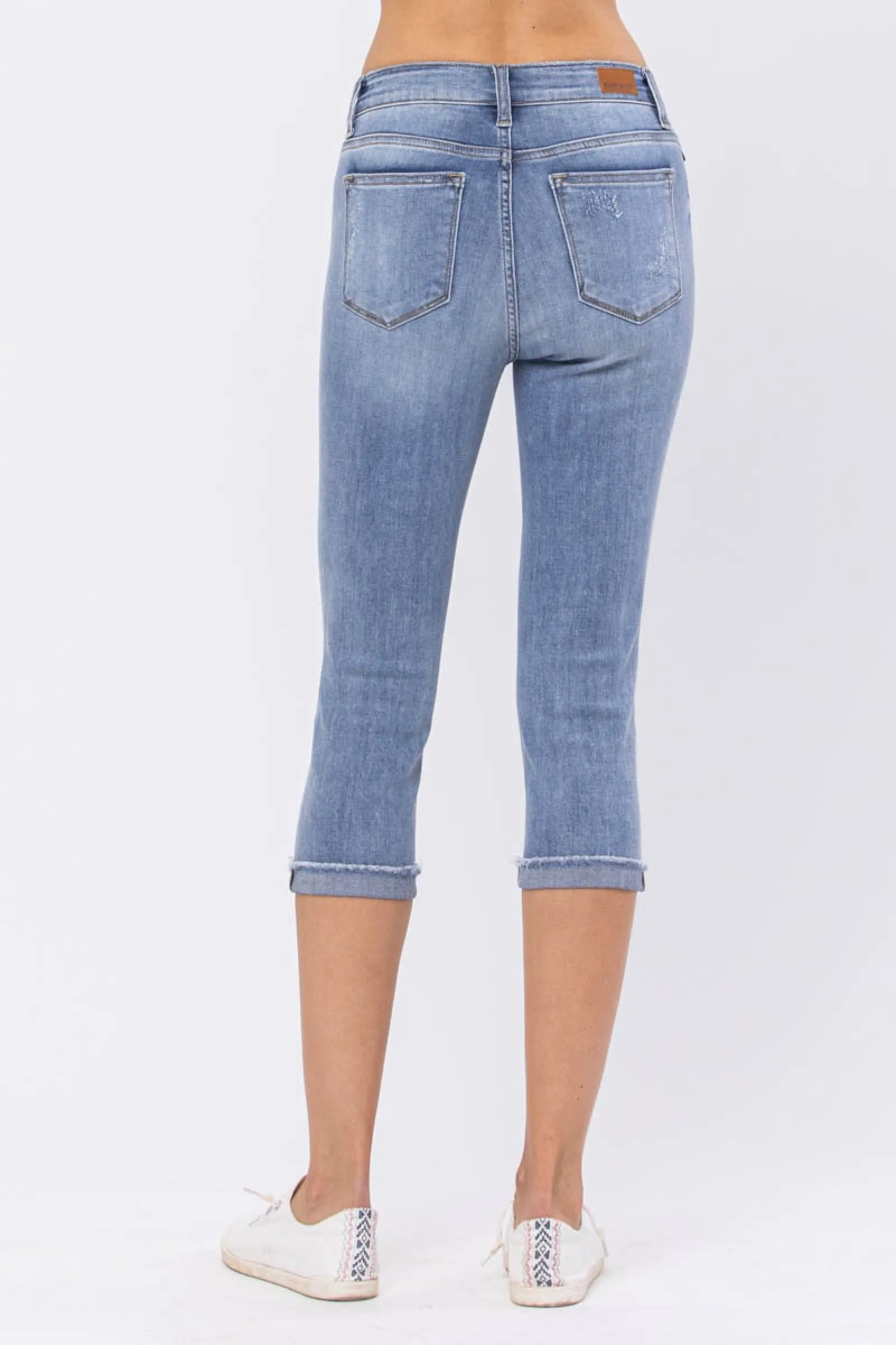 Judy Blue Cuffed Hem Capri